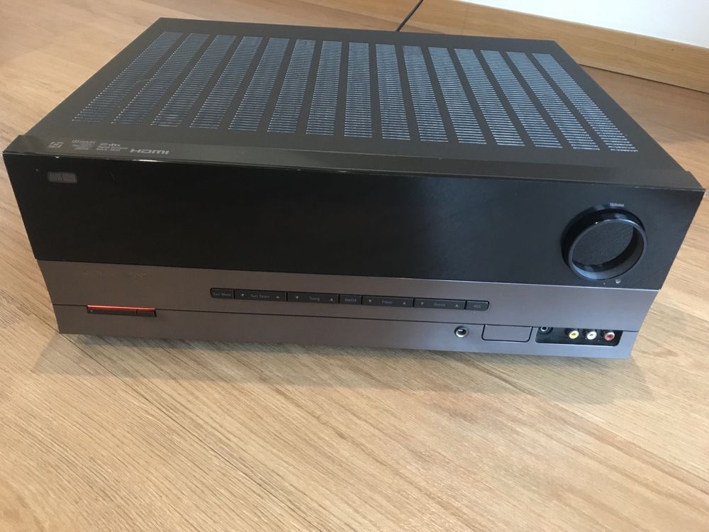 Amplificador Harman Kardon AVR 142/230