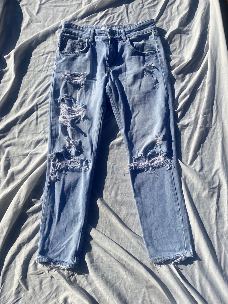 Spodnie Bershka męskie jeansy z dziurami S 36 basic