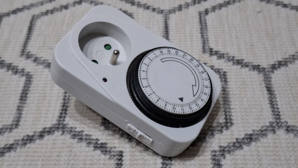 Programator czasowy 3500W, 230V, PC-MECH24-00