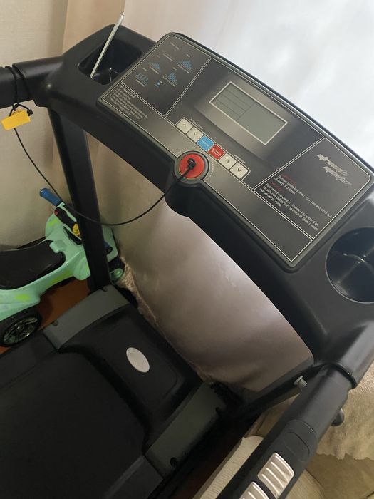 Бігова доріжка Електрична