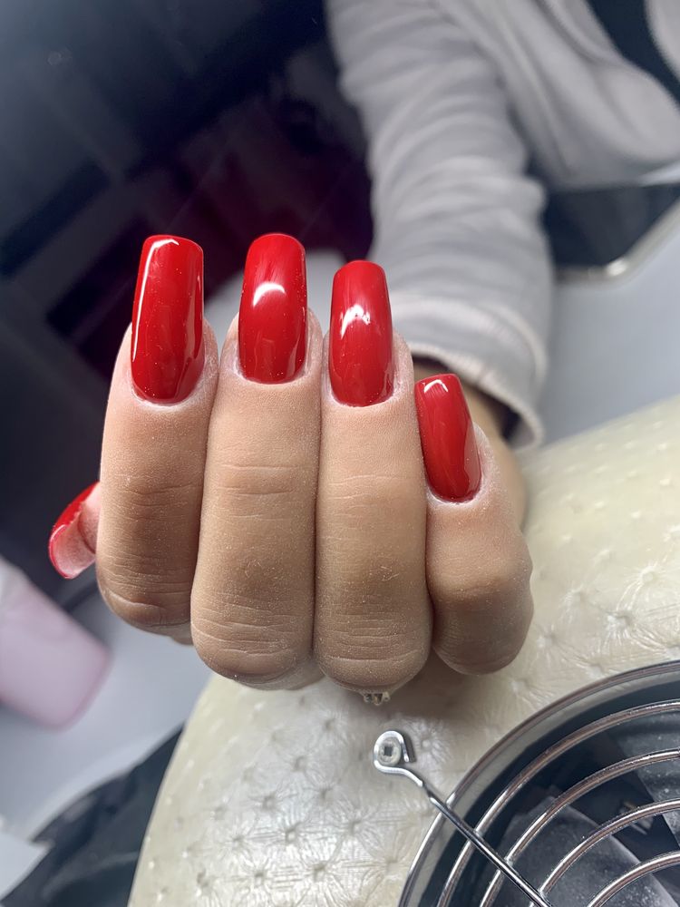 SZYBKIE TERMINY Stylizacja paznokci manicure żelowe