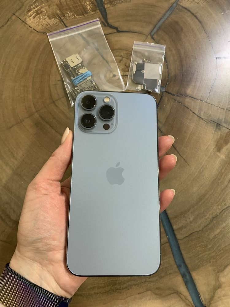 Телефон iphone apple 13 pro max sierra blue заблокований