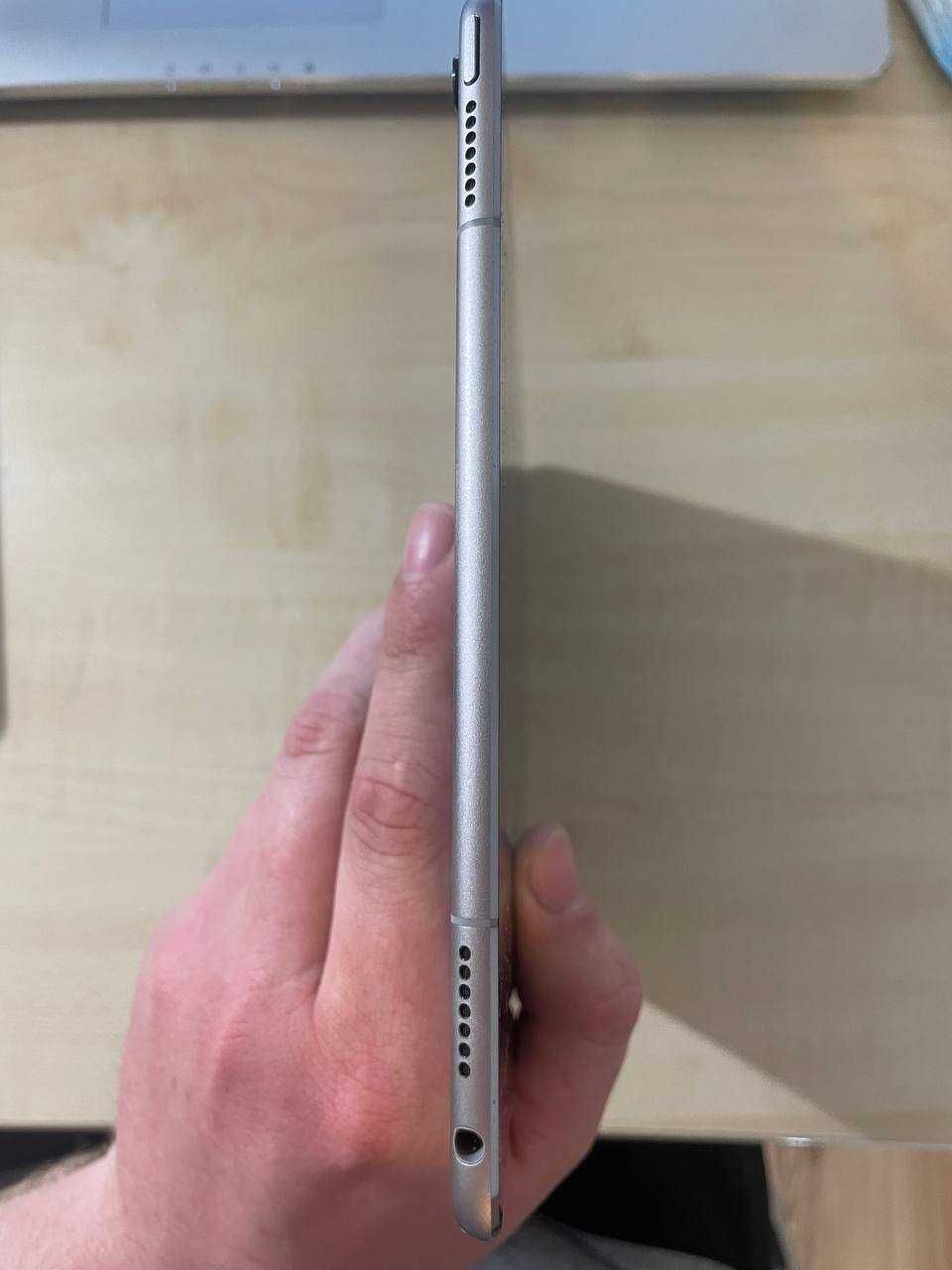 iPad Pro A1674 Wi-Fi+LTE