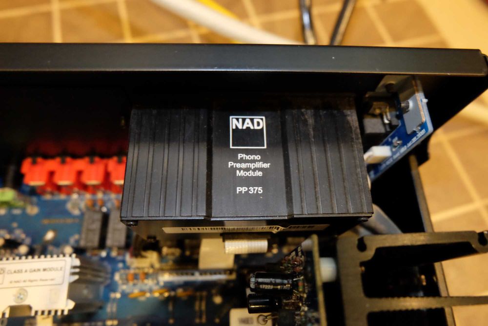 NAD C375BEE – RESERVADO - Amplificador Integrado de Alta Qualidade