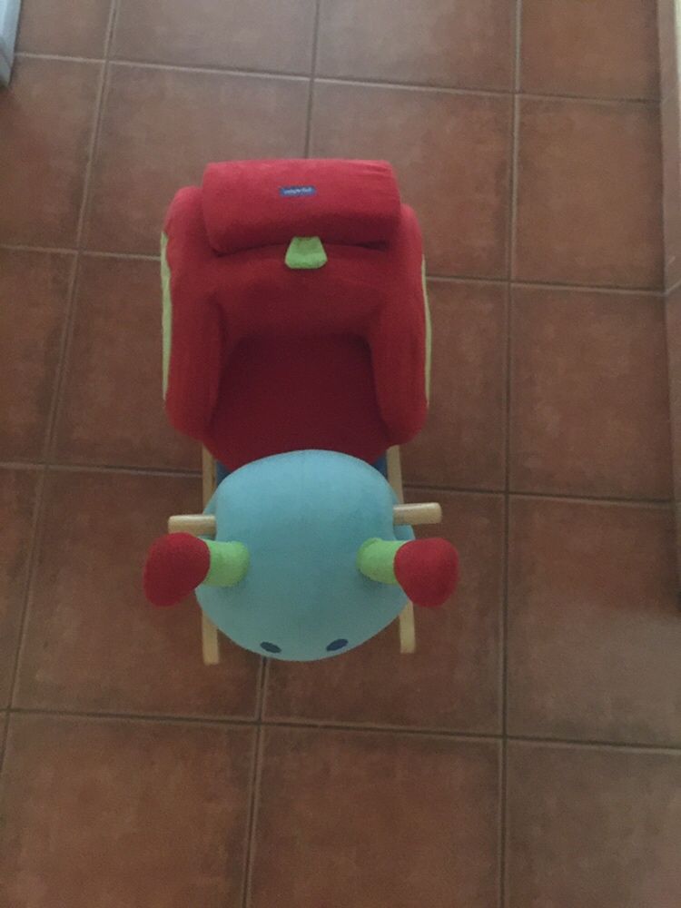 Baloiço peluche para bebe marca juguettos
