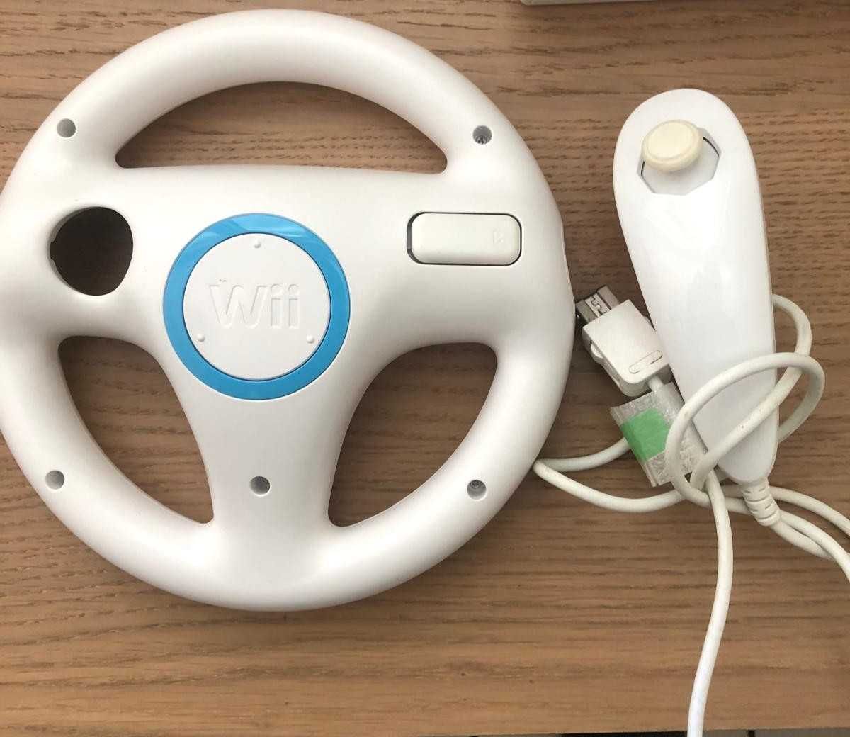 Nintendo Wii com acessórios + Jogos