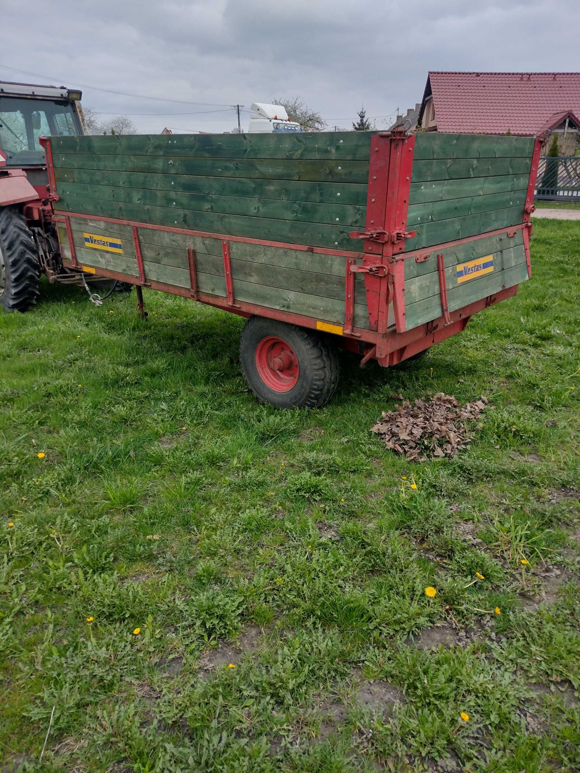 Przyczepa rolnicza wywrotka na tył vestas