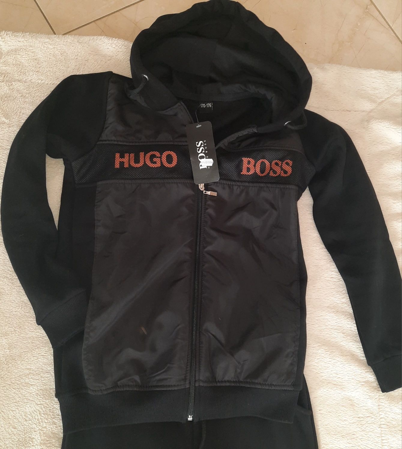 Nowy chłopięcy dres Hugo Boss