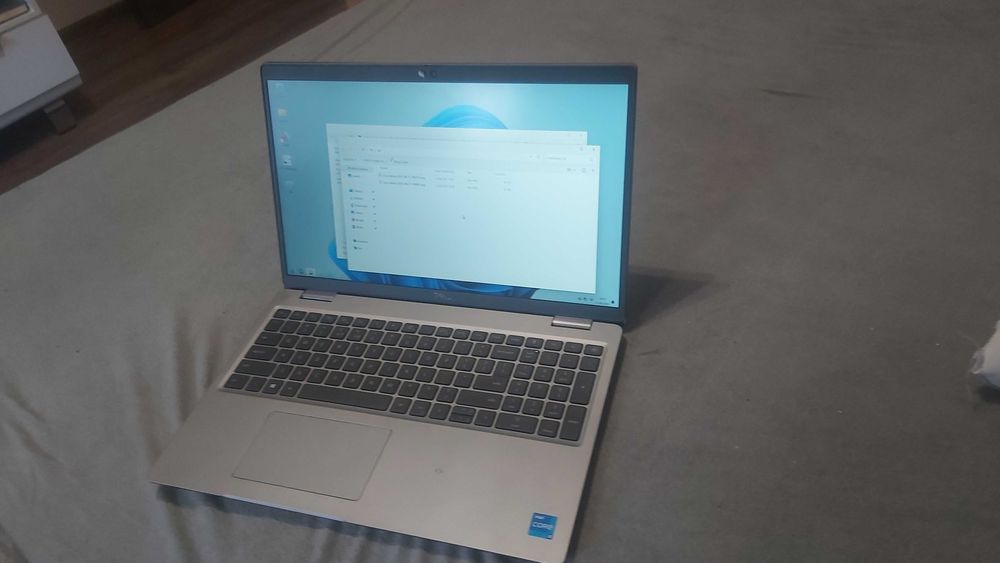 Dell 5520,5510 z Baterią ęxell 4szt bez dysku ,ram 750zł za szt!!!