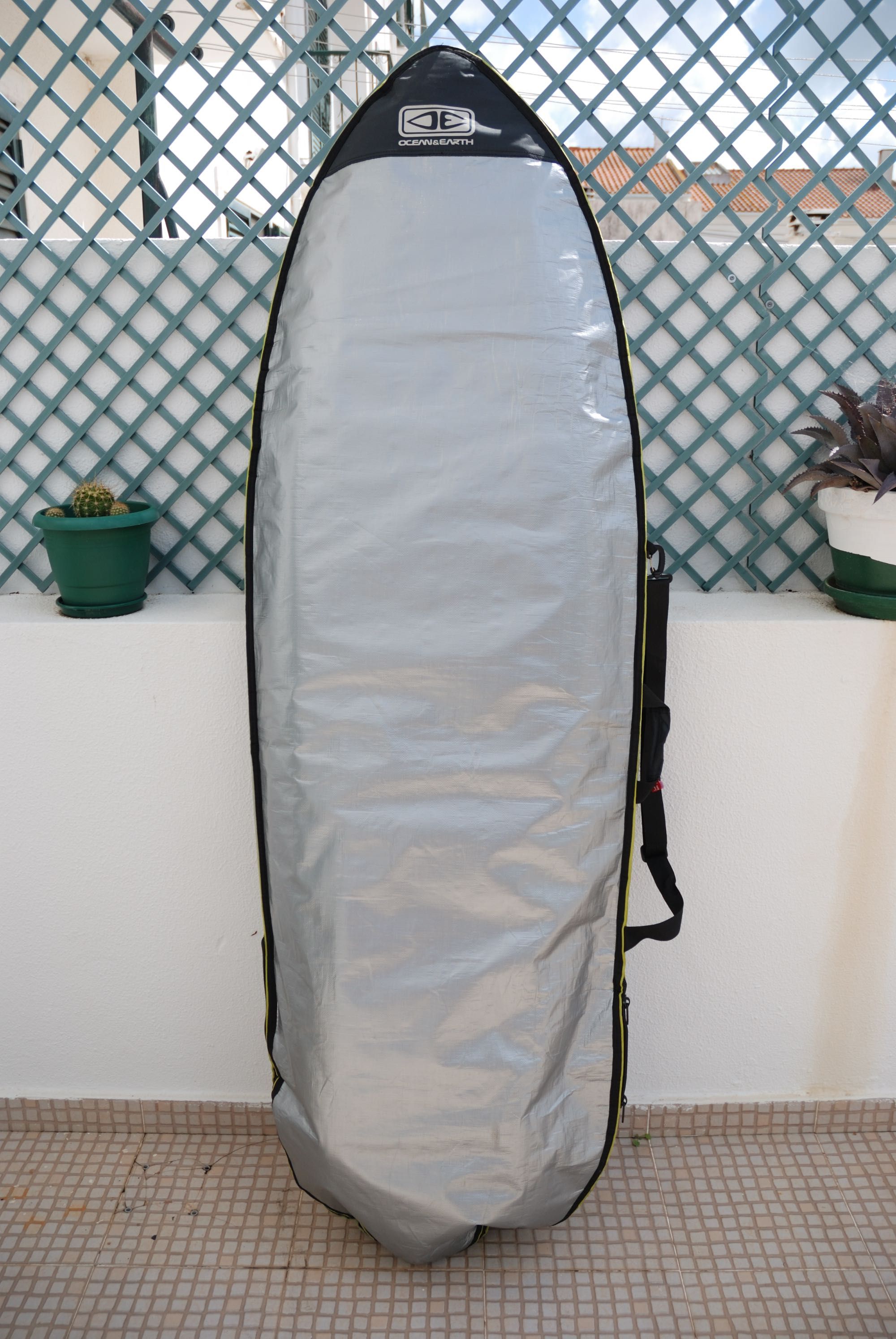 Prancha Surf Hibrida 6'4 c/ Deck Grip + Quilhas + Saco + Leach