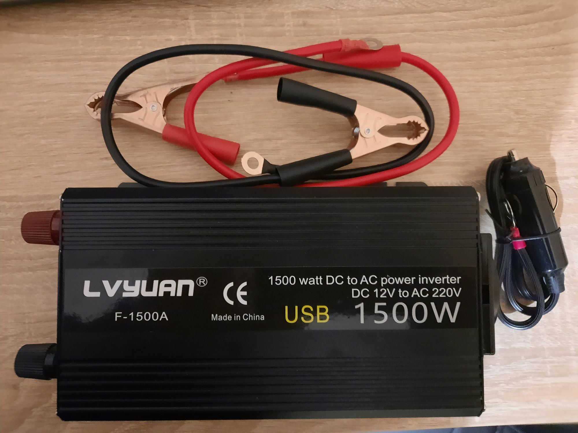 Продам инвертор 12v-220 1500w