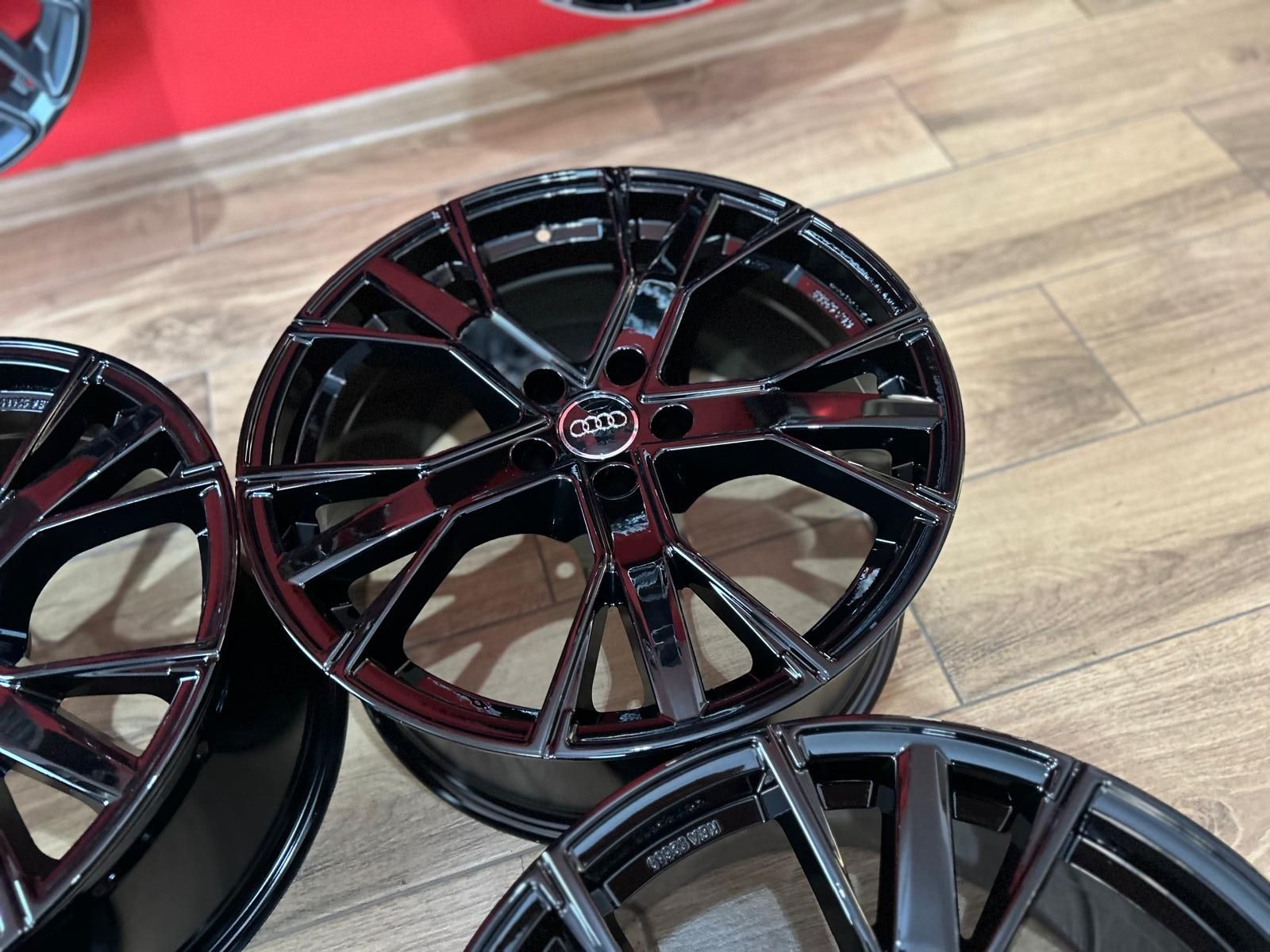 Alufelgi 19" 5x112 8.5J ET35 Audi Q5 Q3 A6 C8 C7 A4 B9 B8 A5 RS !