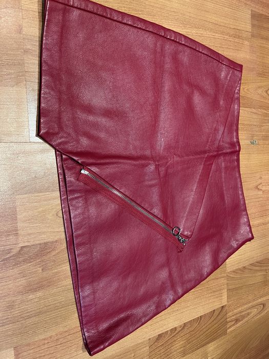 Мини юбка из эко кожи zara