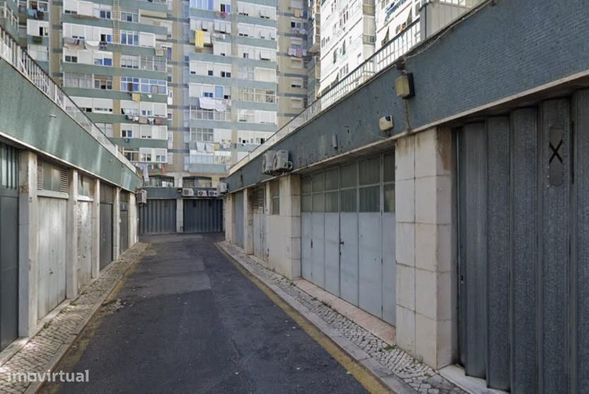 Garagem em Lisboa – 3 Pisos