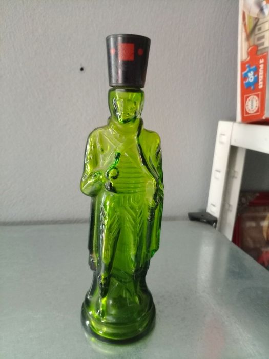 Frasco em forma de soldado