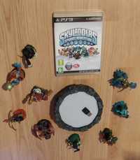 Sprzedam super grę Skylanders z dziewięcioma figurkami