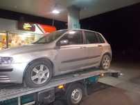 Fiat Stilo 1,9 JTD,kolor srebrny,5 drzwi,alumy,na części