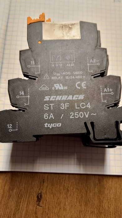 Podstawa przekaźnikowa + przekaznik