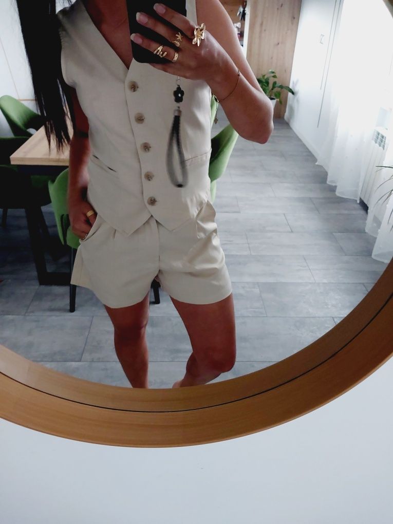 Nowy set kamizelka szorty 36S