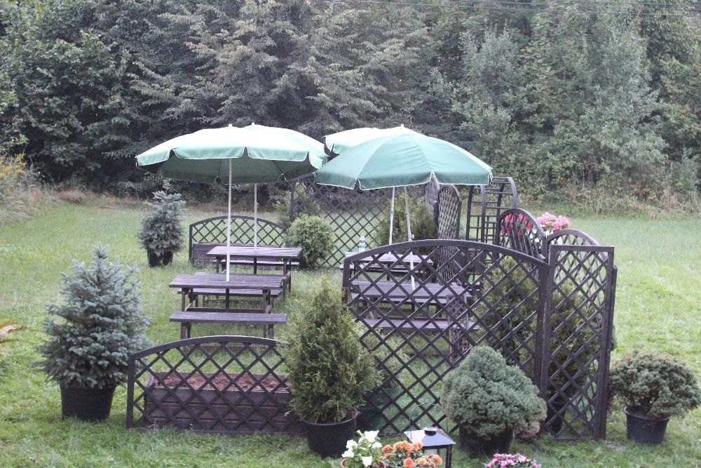 Stół ogrodowy + 2 ławki + parasol zestaw