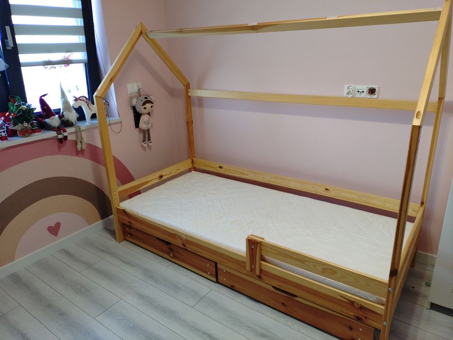 Łóżko domek 90x200 + materac