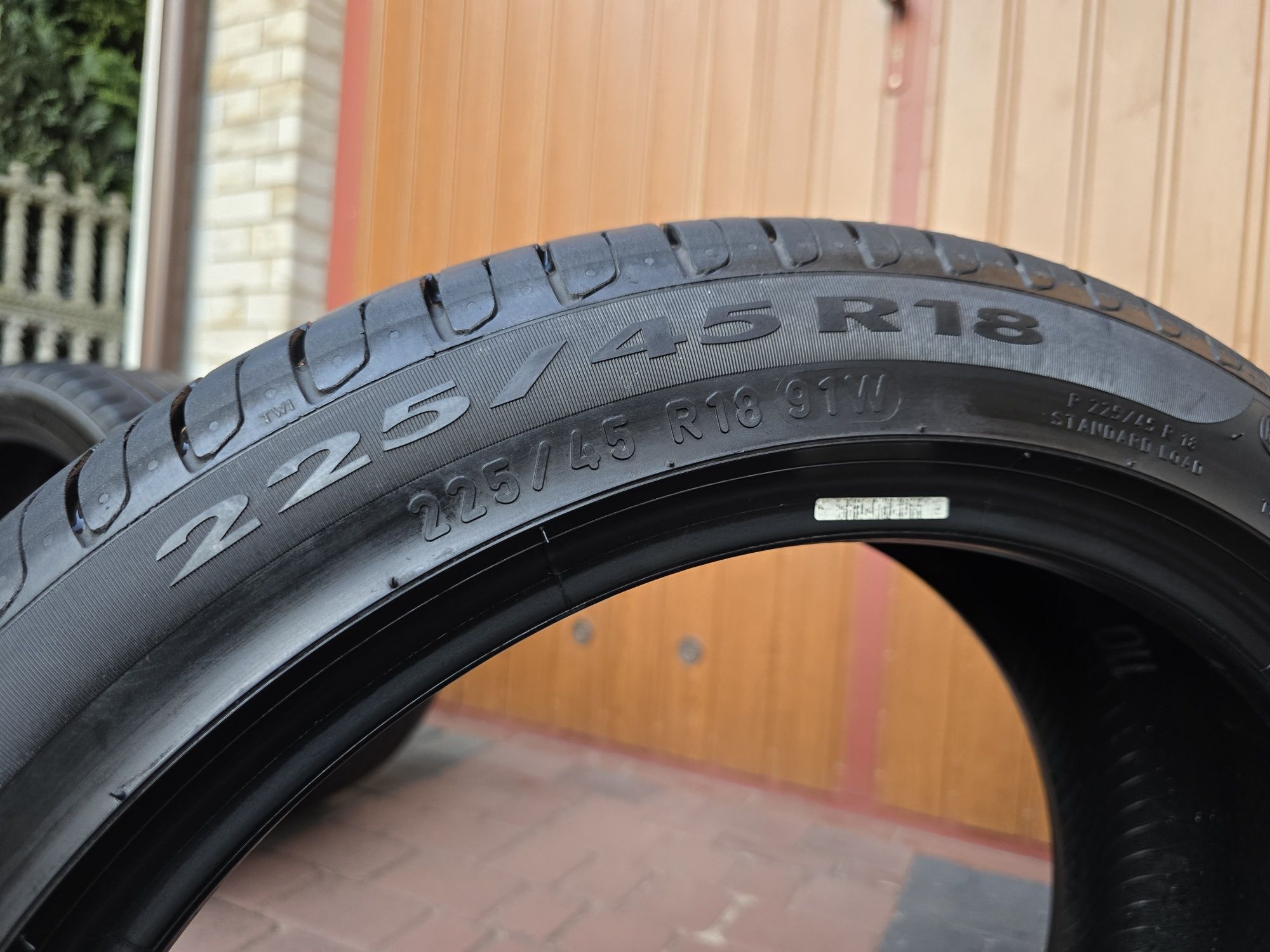 Letnie opony 225/45 R18 – Pirelli Cinturato P7 i Nokian Powerproof

Ci