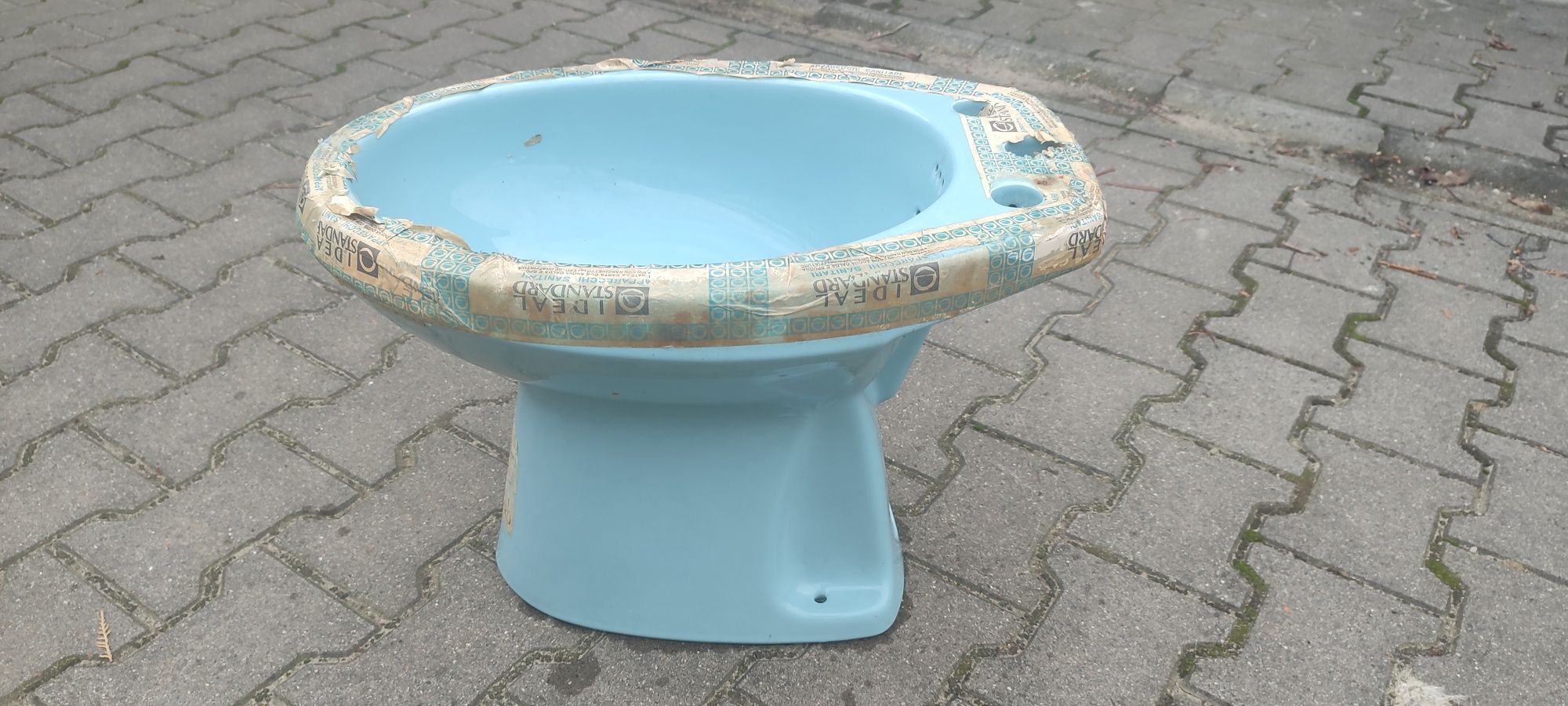 Nowy Błękitny Bidet