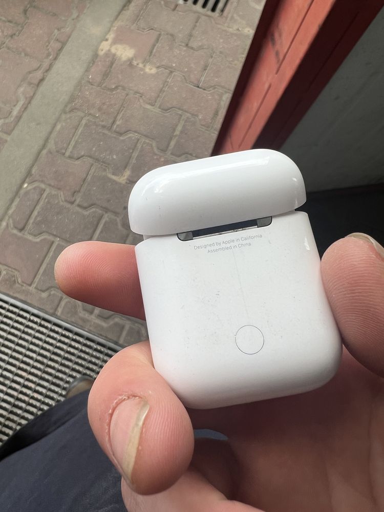 APPLE AirPods 2nd Gen