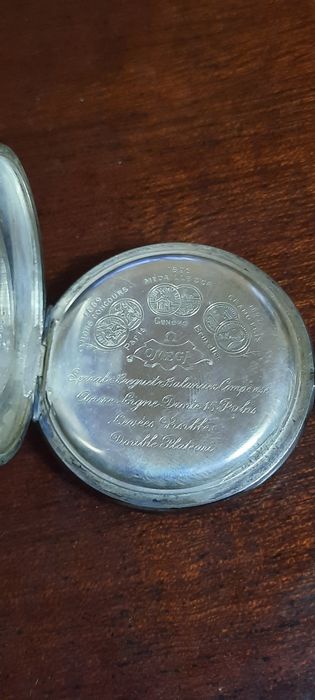 Relógio de bolso antigo Omega em prata 15 rubis