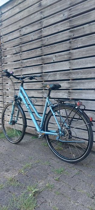 Piękny i zadbany rower trekkingowy Cube Travel GTS