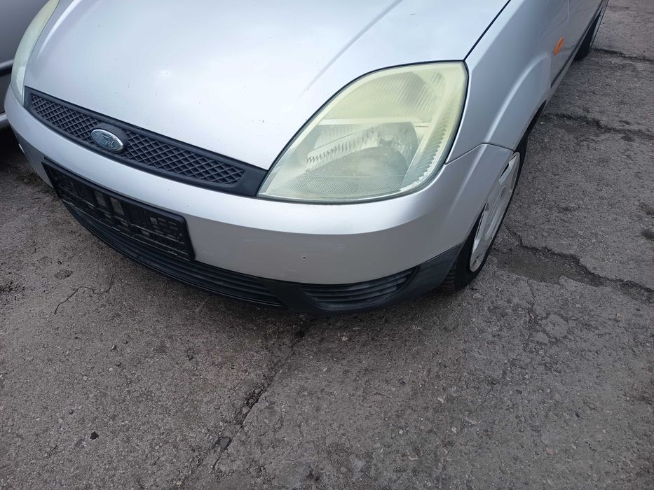 Ford Fiesta MK5 62 zderzak przedni FV transport/dostawa