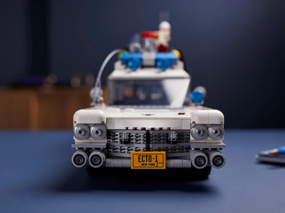 лего конструктор LEGO Ghostbusters ECTO-1  10274