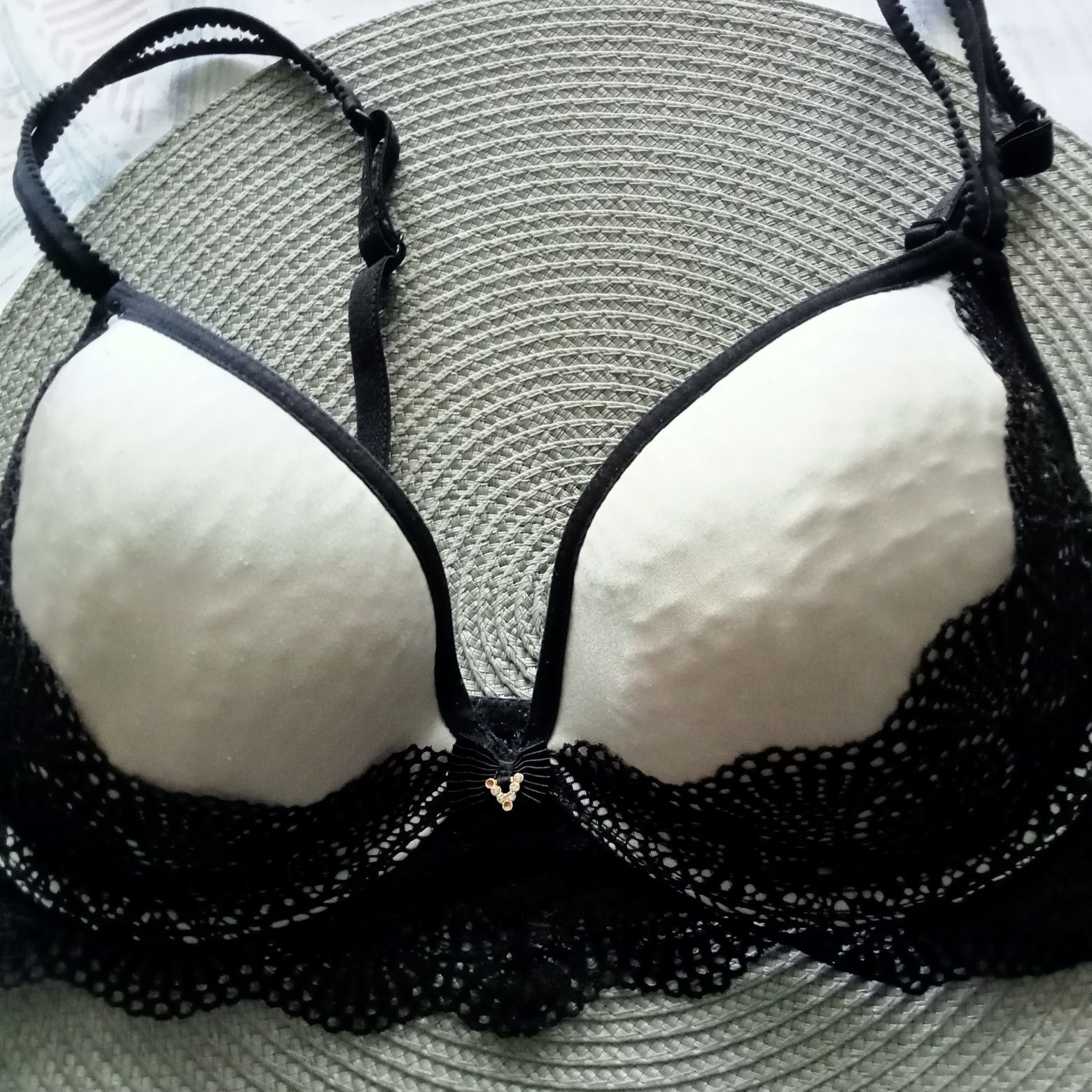 Biustonosz Censored 85C