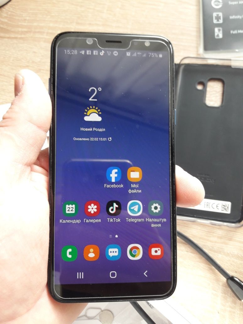Продаю samsung A6 2018 3/32