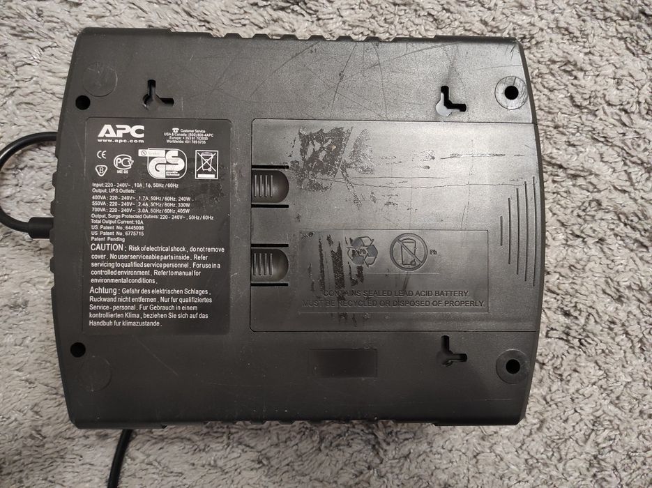 Продаю APC Back-UPS ES400