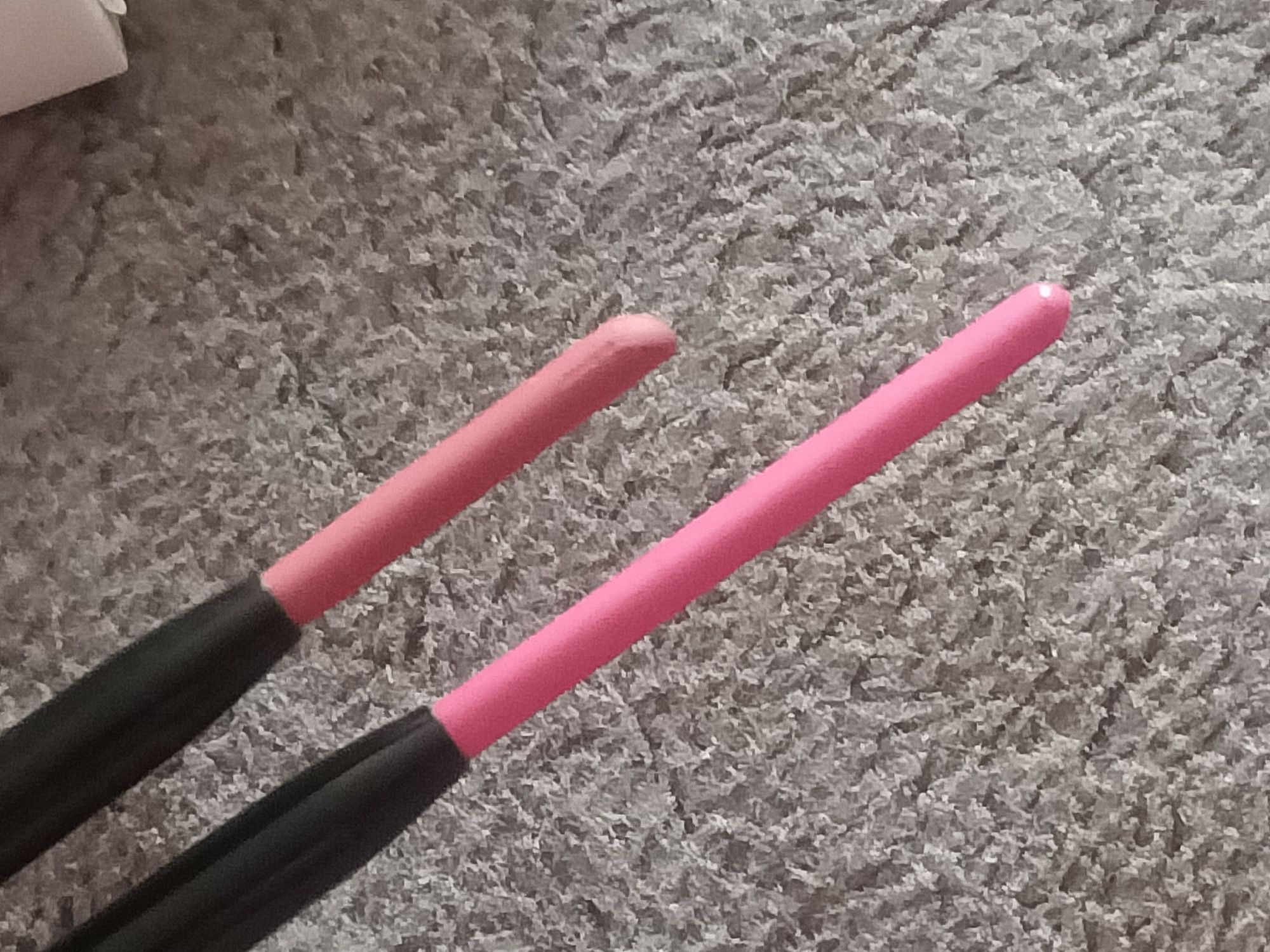 Oddam za grosze zestaw do ust pomadka Maybelline oraz dwie konturówki