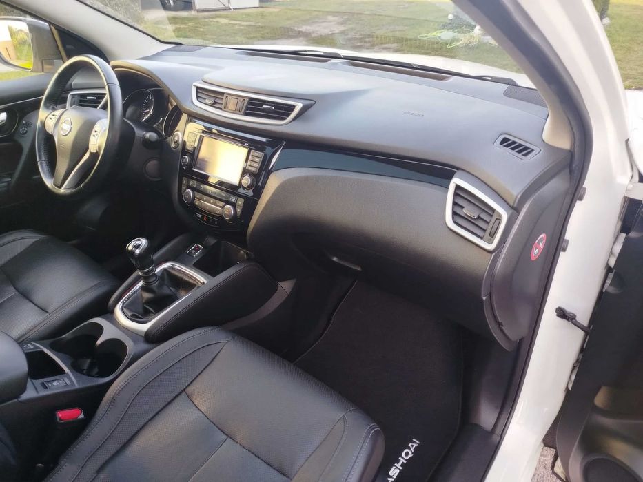 Nissan Qashqai      2016