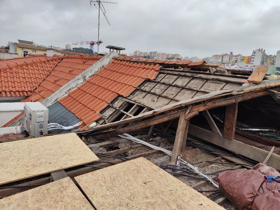Telhados em Madeira e Metálicos – Construção e Reparação
