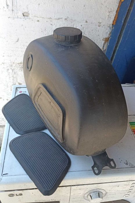 Бак ИЖ в доброму станi Погрунтований