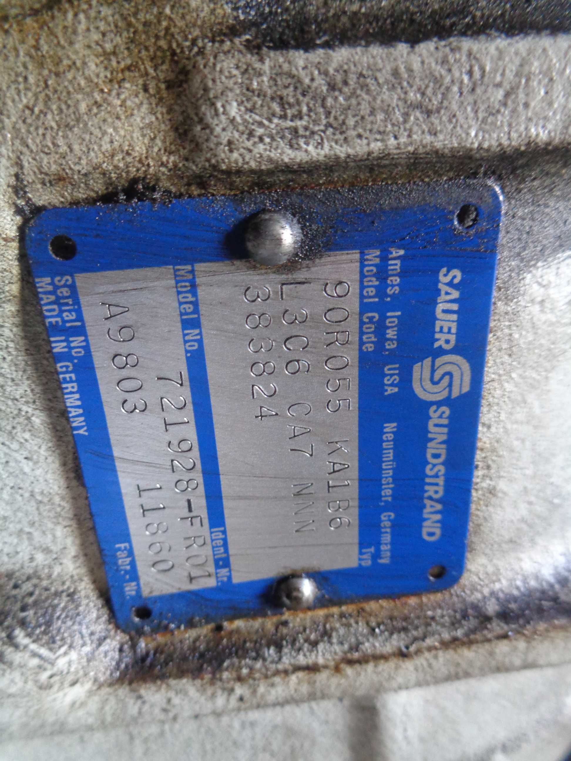 Pompa hydrauliczna SAUER SUNDSTRAND 90R055 KA1B6 - zestaw
