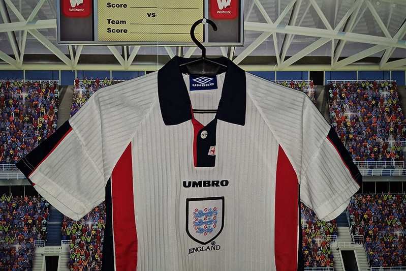 Anglia - The F.A. Umbro VapaTech 1997-99 home size: M-152