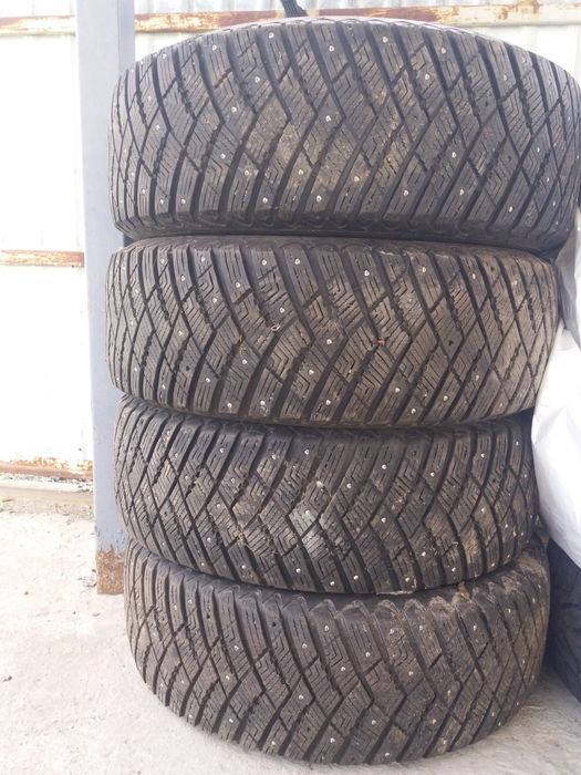 Шины зима GOODYEAR ULTRAGRIP 215/65 R16 99T год 21