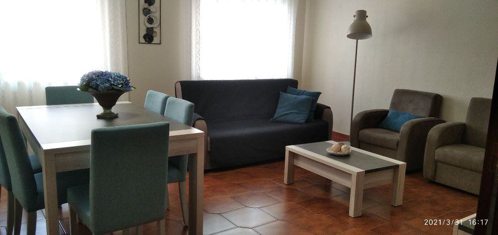 Apartamento T2 R/C Praia Consolação