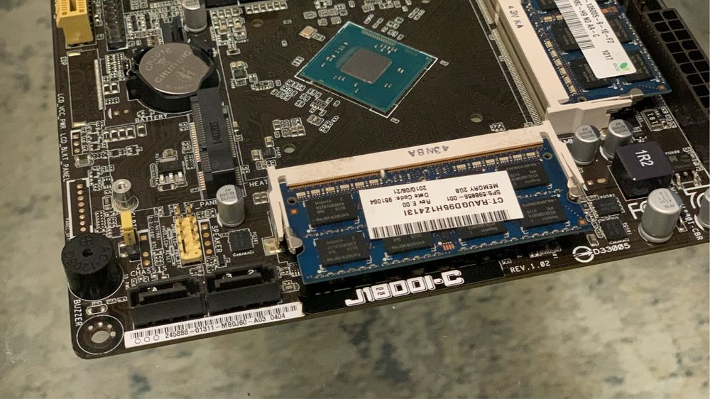 Płyta główna Asus J1800I-C / miniITX / +2x2GB Ddr3