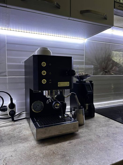 Кавомашина Profitec Go