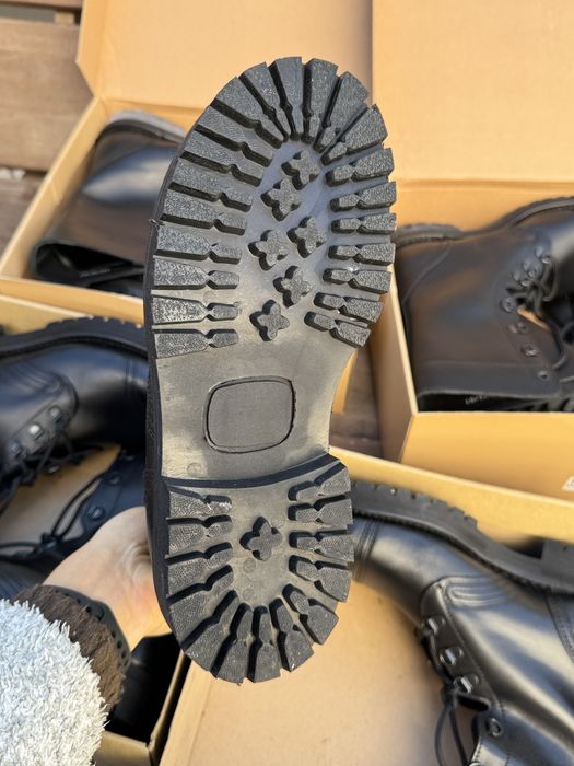 Botas pretas militar