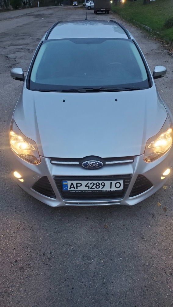 Автомобіль Ford Focus 2013 універсал, Форд Фокус