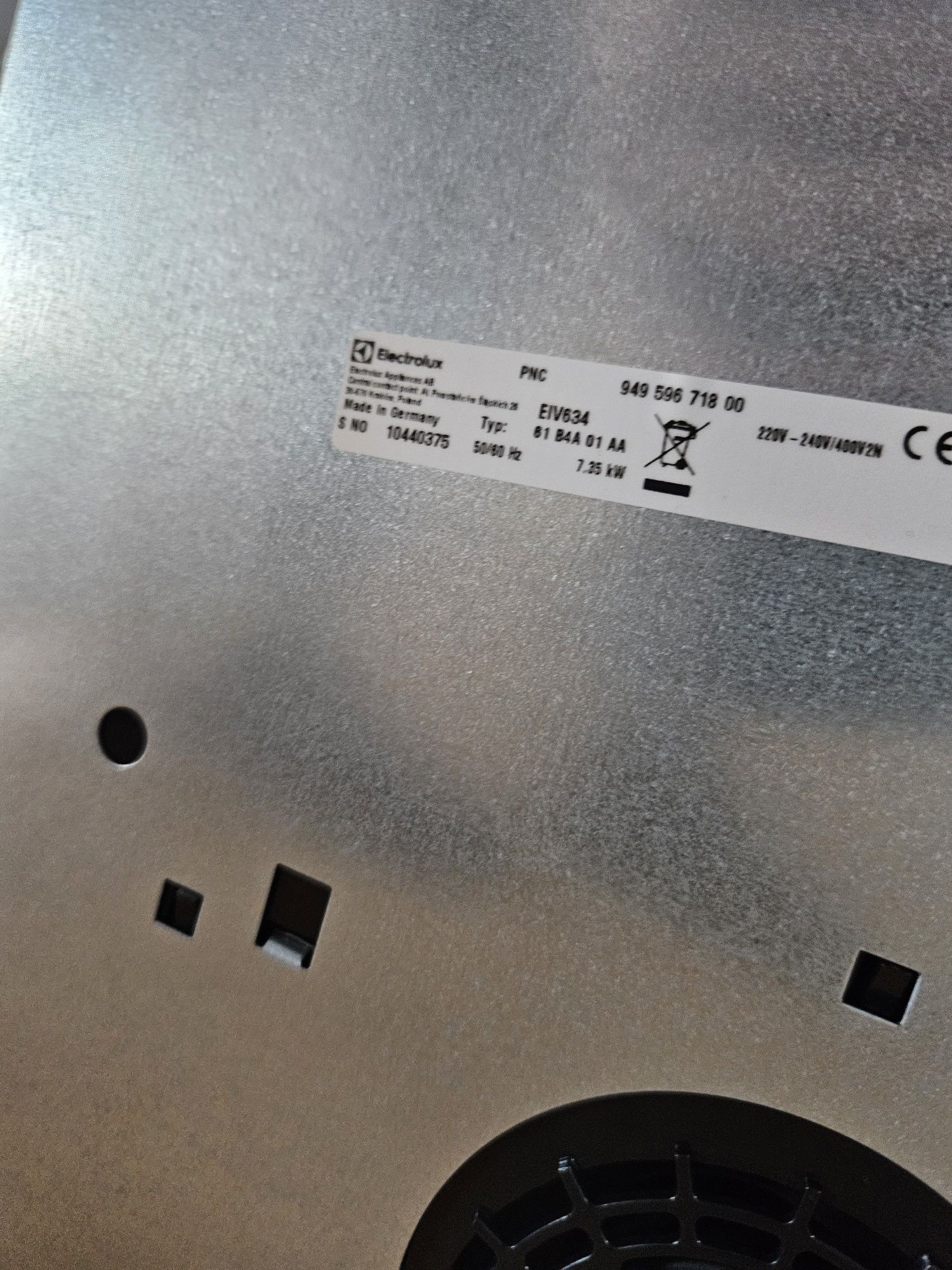 Płyta indukcyjna elektrolux eiv 634 uszkodzona