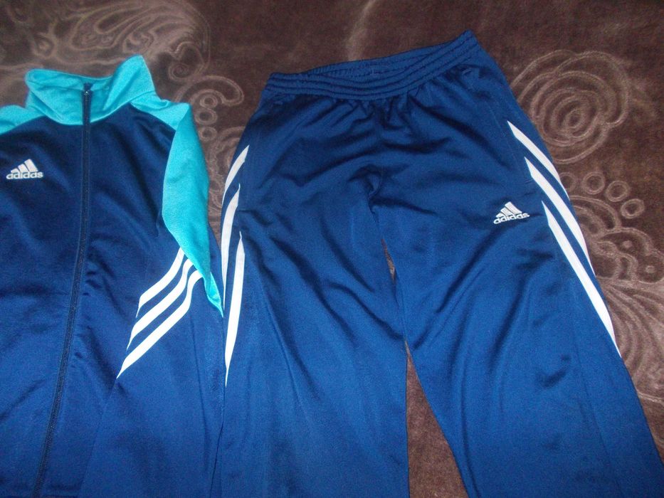 Dres chłopięcy adidasa