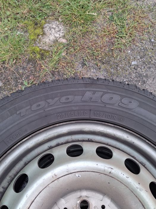 Opony wielosezonowe do busa